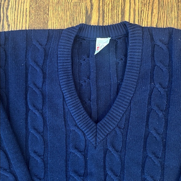 Vintage 90s Wool Blend Cable Knit V-Neck Sweater - Picture 2 of 10